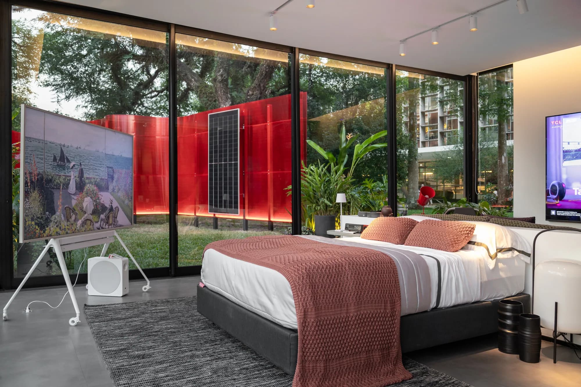 Casa TCL, Ricardo Abreu